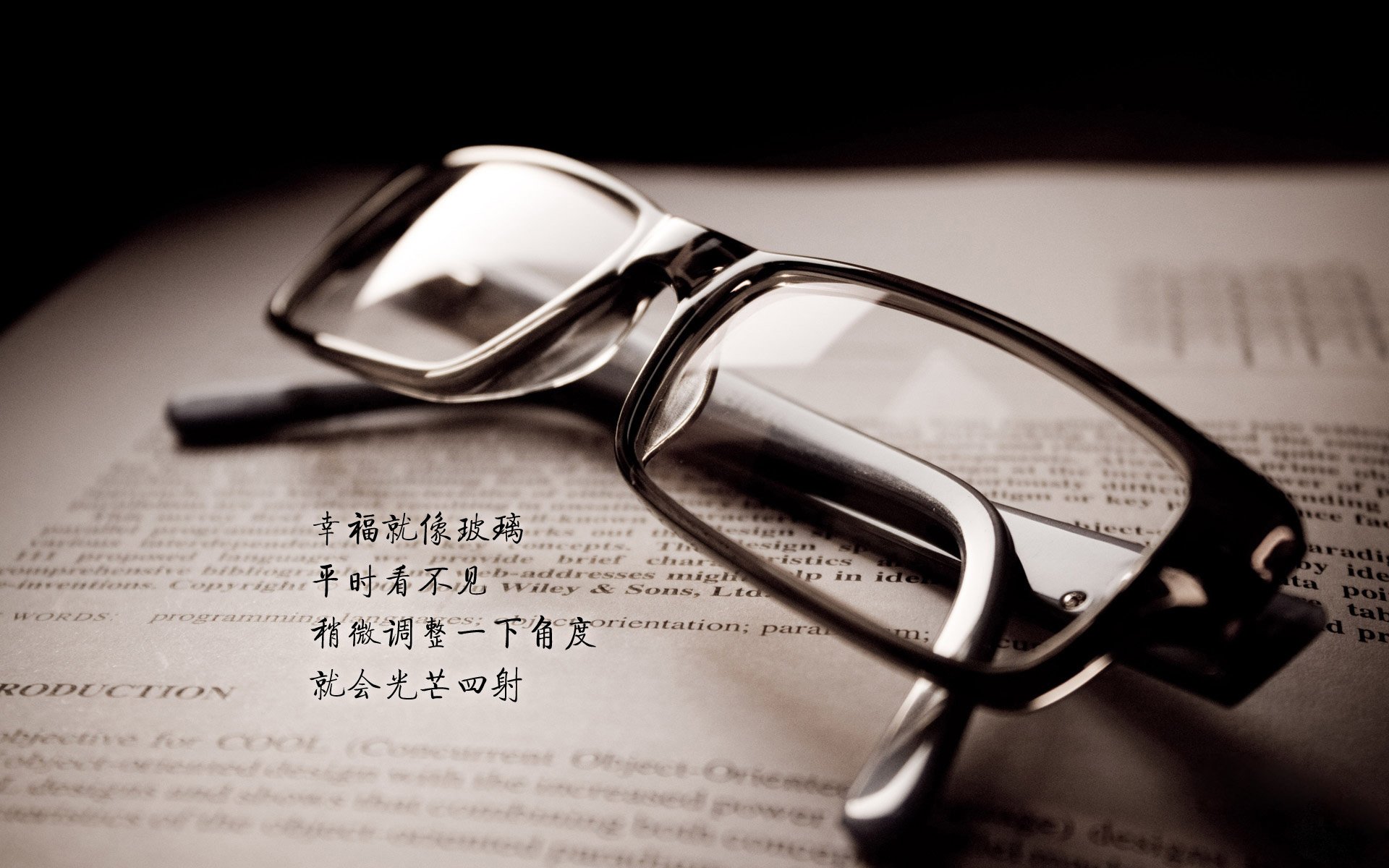 开云官方-曼联队长麦奎尔坚定守卫后防，令对手难以得分，曼联5号马奎尔